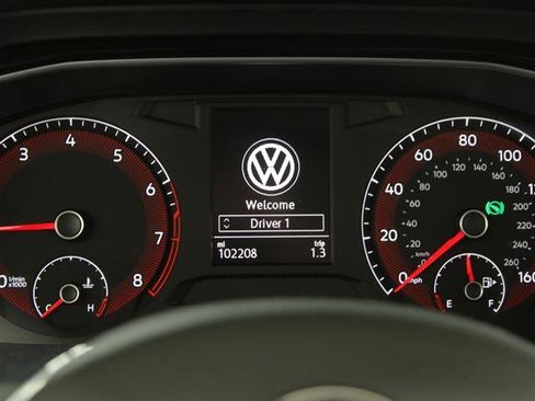 Used 2019 Volkswagen Jetta SE image 8