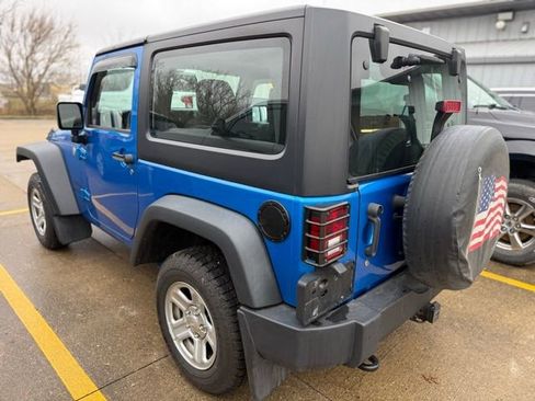 Used 2015 Jeep Wrangler Sport image 3