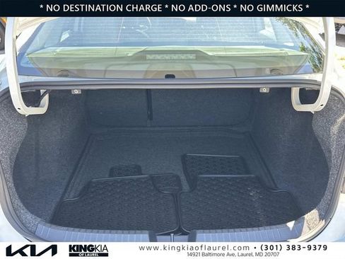 Used 2024 Volkswagen Jetta SEL FWD image 18