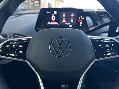Used 2023 Volkswagen ID.4 Pro RWD image 23