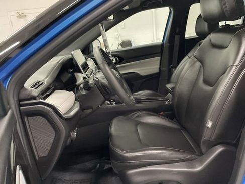 Used 2024 Jeep Compass Limited AWD/4WD image 19