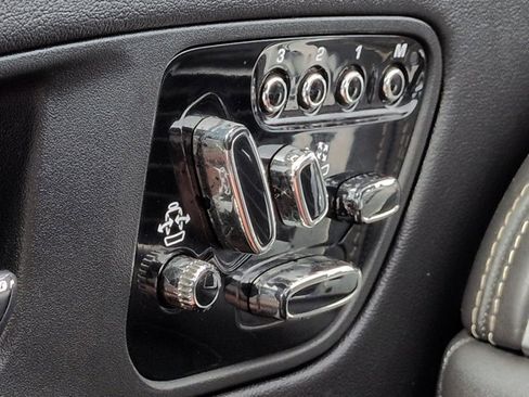 Used 2014 Jaguar XK Convertible image 24