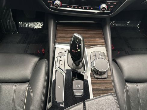 Used 2019 BMW 540i xDrive image 21