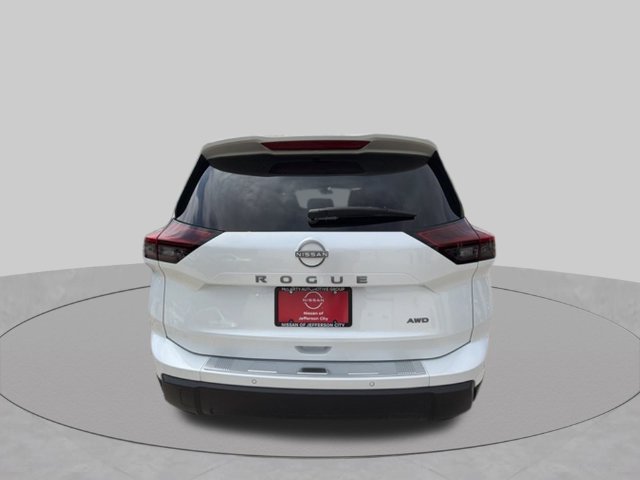 Used 2025 Nissan Rogue SV AWD/4WD image 4