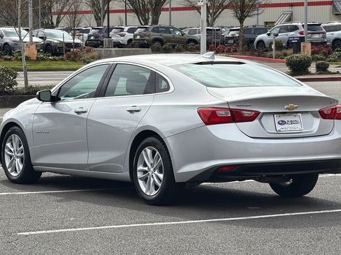 Used 2017 Chevrolet Malibu LT image 6