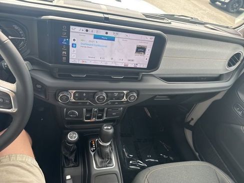 Used 2025 Jeep Wrangler Unlimited Sahara w/ Safety Group image 24