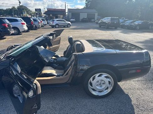 Used 1992 Chevrolet Corvette Convertible image 38