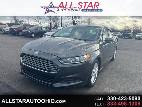 Used 2016 Ford Fusion SE FWD image 1