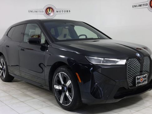 Used 2024 BMW iX xDrive50 w/ Premium Package AWD/4WD image 36