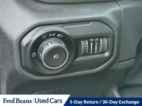 Used 2018 Jeep Wrangler Sport AWD/4WD image 11