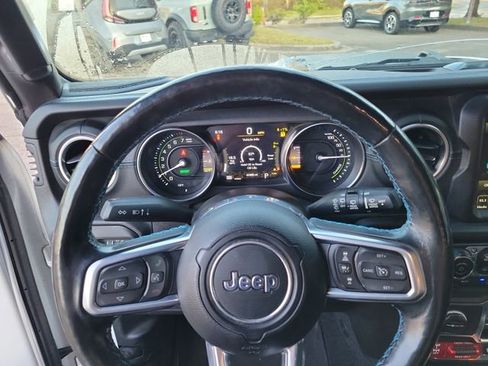 Used 2021 Jeep Wrangler Unlimited Rubicon 4xe w/ Steel Bumper Group image 17