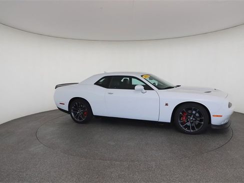 Used 2022 Dodge Challenger R/T Scat Pack w/ Plus Package image 25