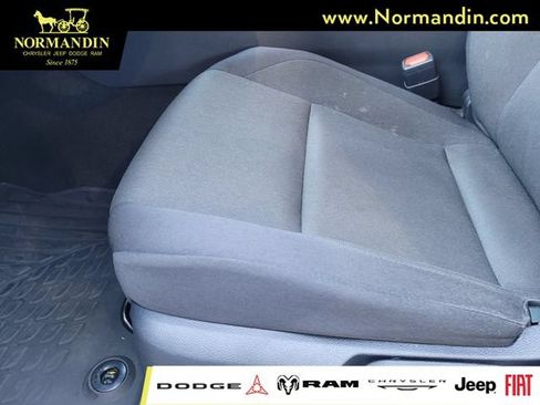 Used 2025 Toyota Camry LE FWD image 17