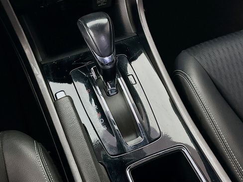 Used 2016 Honda Accord Sport image 23