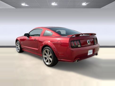Used 2007 Ford Mustang GT RWD image 3