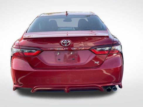 Used 2023 Toyota Camry SE w/ Convenience Package FWD image 4