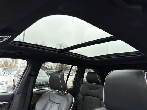 Used 2022 Jeep Grand Cherokee Summit w/ Advanced Protech Group IV image 28