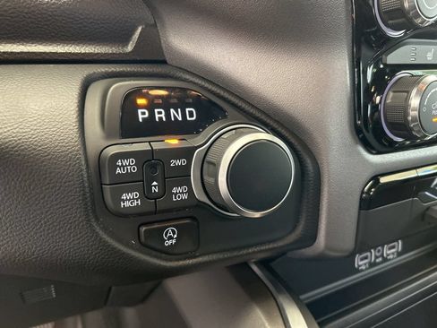 Used 2025 RAM 1500 Big Horn AWD/4WD image 9