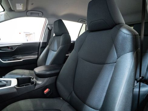 Used 2024 Toyota RAV4 LE image 6