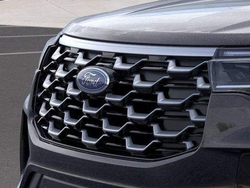 New 2026 Ford Explorer Platinum w/ LUX Leather Package AWD/4WD image 17