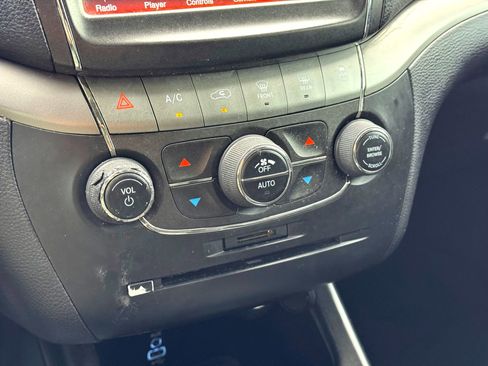 Used 2017 Dodge Journey Crossroad image 27