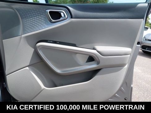 Certified 2025 Kia Soul LX w/ LX Technology Package FWD image 23