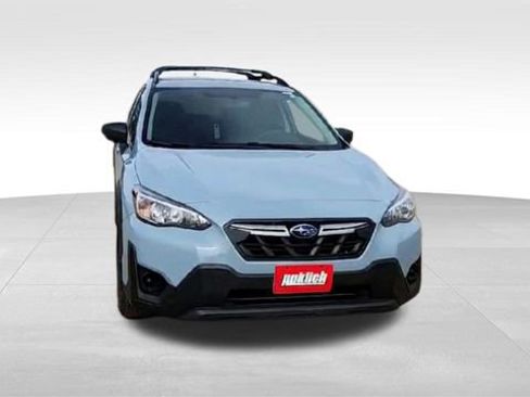 Used 2021 Subaru Crosstrek 2.0i image 3