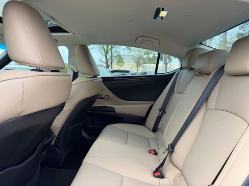 Used 2020 Lexus ES 350 w/ Accessory Package 2 FWD image 21