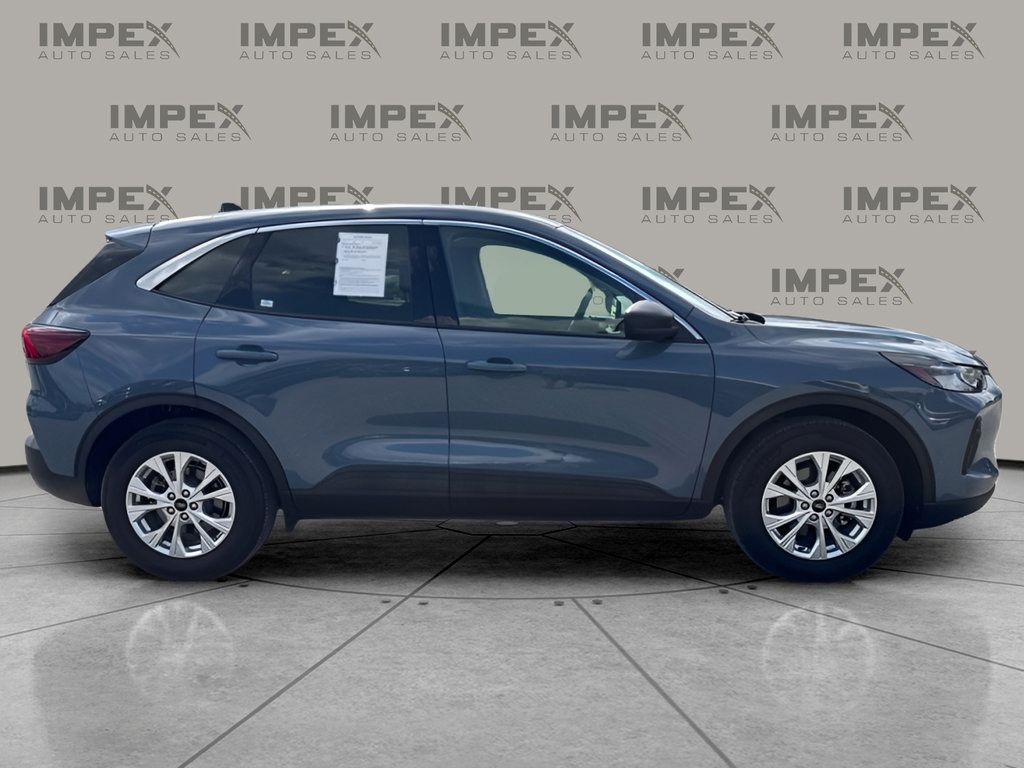 Used 2024 Ford Escape Active w/ Tech Pack #1 FWD image 6