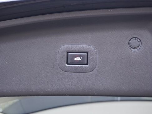 Used 2019 Nissan Armada SV w/ Driver Package AWD/4WD image 10