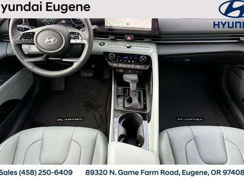 New 2025 Hyundai Elantra Limited image 15
