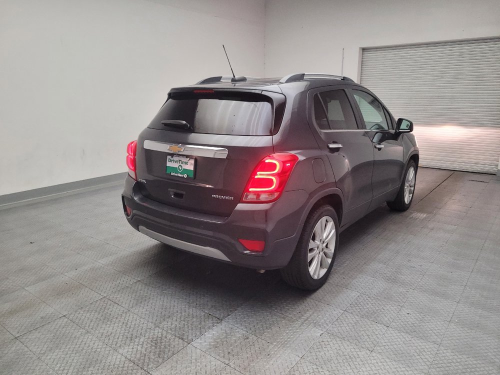 Used 2019 Chevrolet Trax Premier w/ LPO, Cargo Package FWD image 9