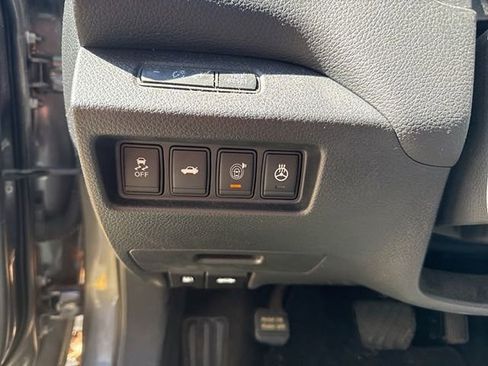 Used 2015 Nissan Altima 2.5 SL w/ Technology Package FWD image 7