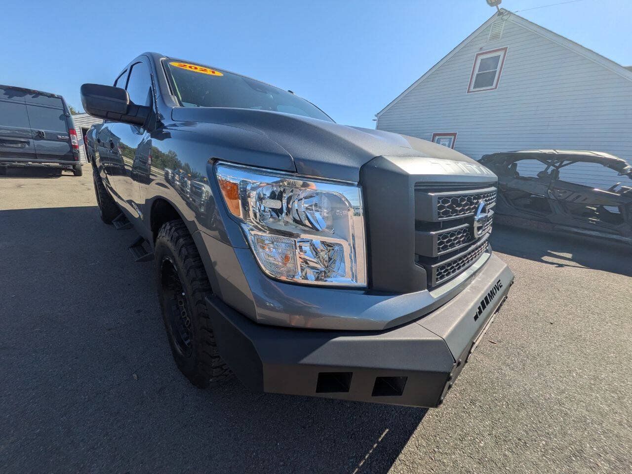 Used 2021 Nissan Titan S w/ S Utility Package AWD/4WD image 8