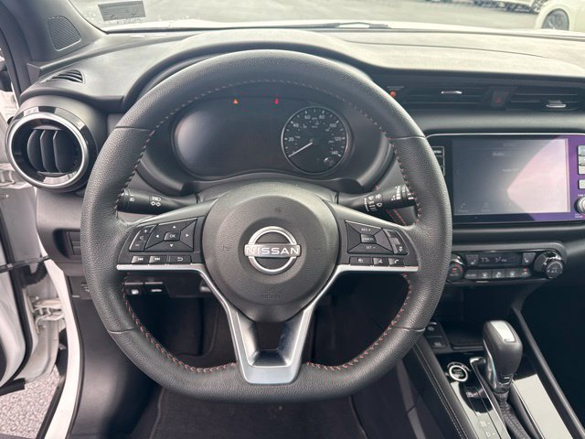 Used 2023 Nissan Kicks SR w/ SR Premium Package FWD image 19