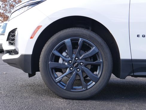 Used 2024 Chevrolet Equinox RS image 11