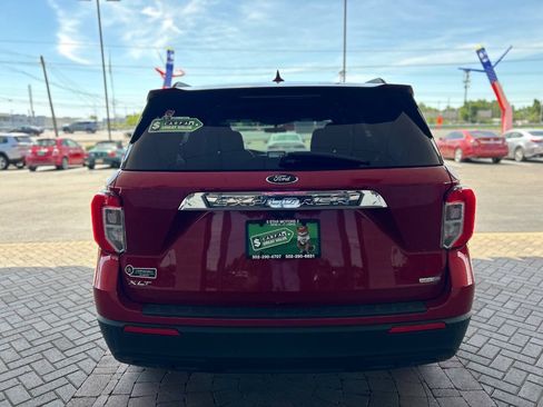 Used 2020 Ford Explorer XLT AWD/4WD image 13