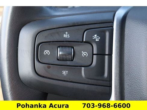 Used 2023 GMC Yukon SLT image 11