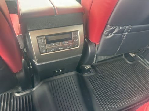 Used 2020 Lexus GX 460 Premium image 15