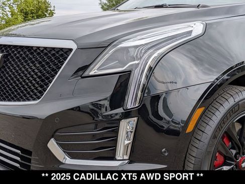 Used 2025 Cadillac XT5 Sportv w/ LPO, Red Accent Package AWD/4WD image 17