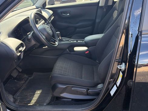 Used 2024 Honda HR-V LX image 12