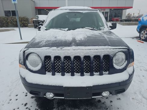 Used 2016 Jeep Patriot High Altitude image 2