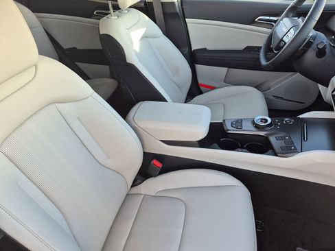 New 2026 Kia Sportage EX w/ EX Panoramic Sunroof Package AWD/4WD image 15