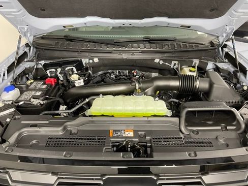 New 2025 Ford Expedition Active image 9