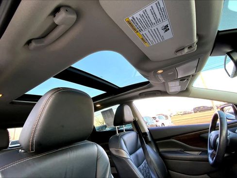 Used 2023 Nissan Murano Platinum w/ Cargo Package image 13