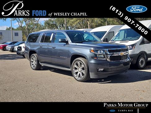 Used 2020 Chevrolet Suburban LT image 1