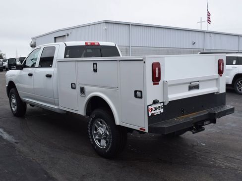 New 2024 RAM 2500 Tradesman w/ Chrome Appearance Group image 9