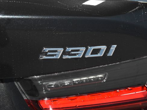 New 2026 BMW 330i xDrive Sedan w/ Premium Package image 25