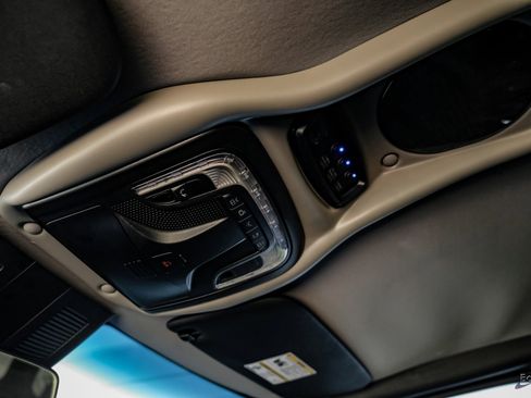 Used 2023 Mercedes-Benz Sprinter 2500 image 34