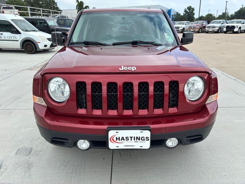 Used 2016 Jeep Patriot Sport w/ Power Value Group FWD image 9